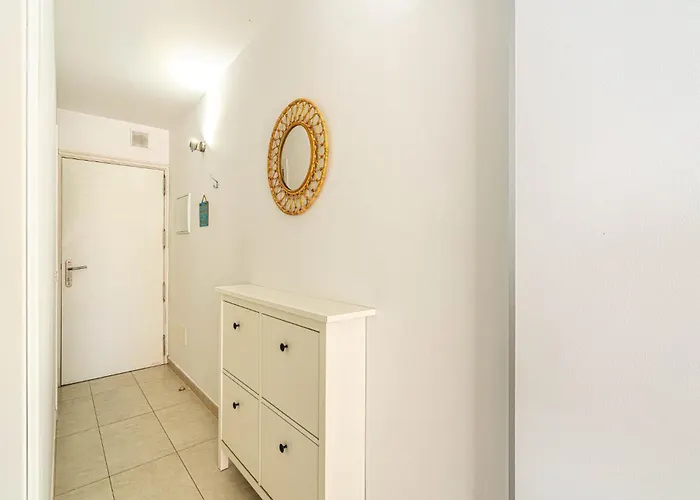 公寓 Marina Primavera Sunshine 阿德耶